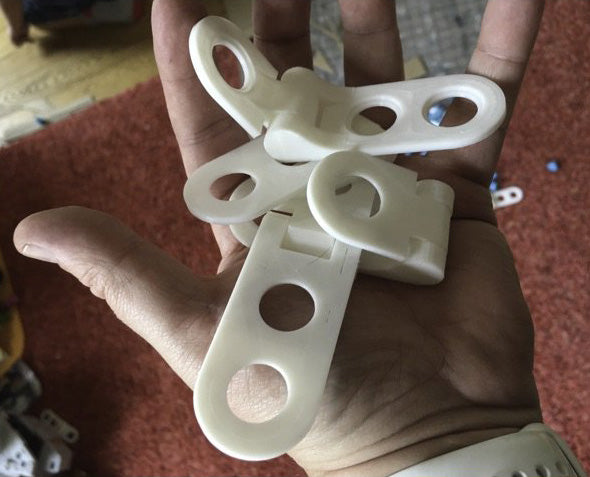 Makedo 3D Printed Hinges for cardboard construction