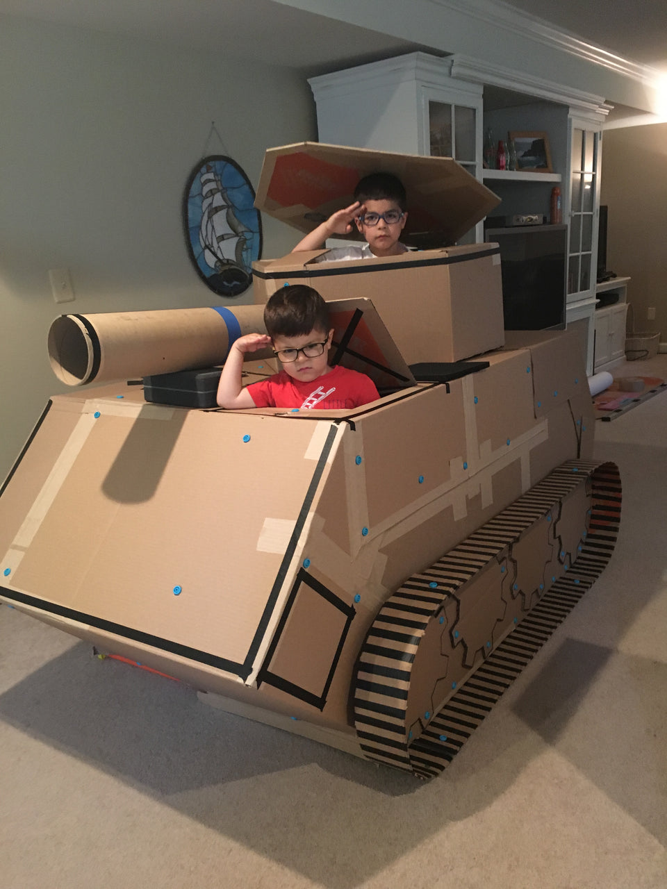 Makedo Vehicles - Cardboard Tank - uploaded by eduardoiherrera USA
