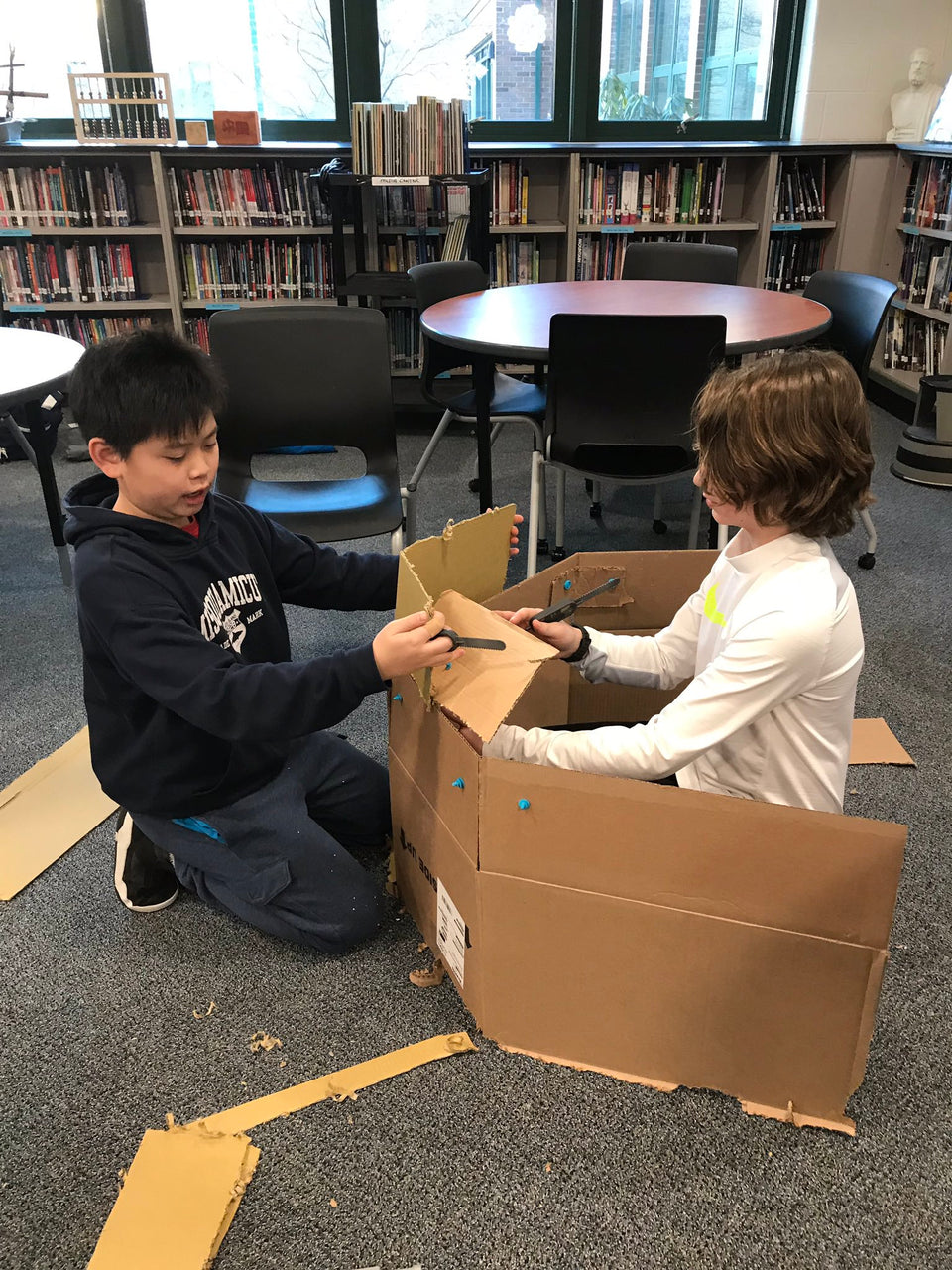 Building a cardboard fort with the Makedo cardboard construction system
